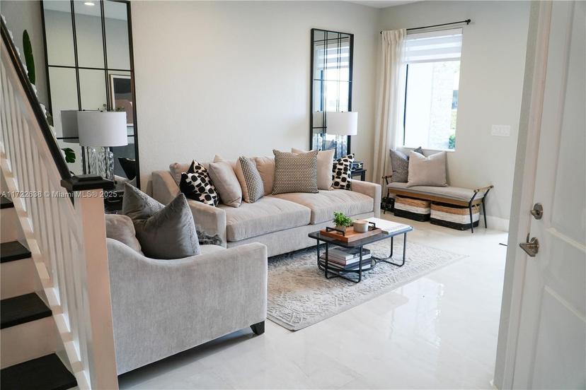 Picture of 20618 NE 2Nd Ct, Miami FL 33179