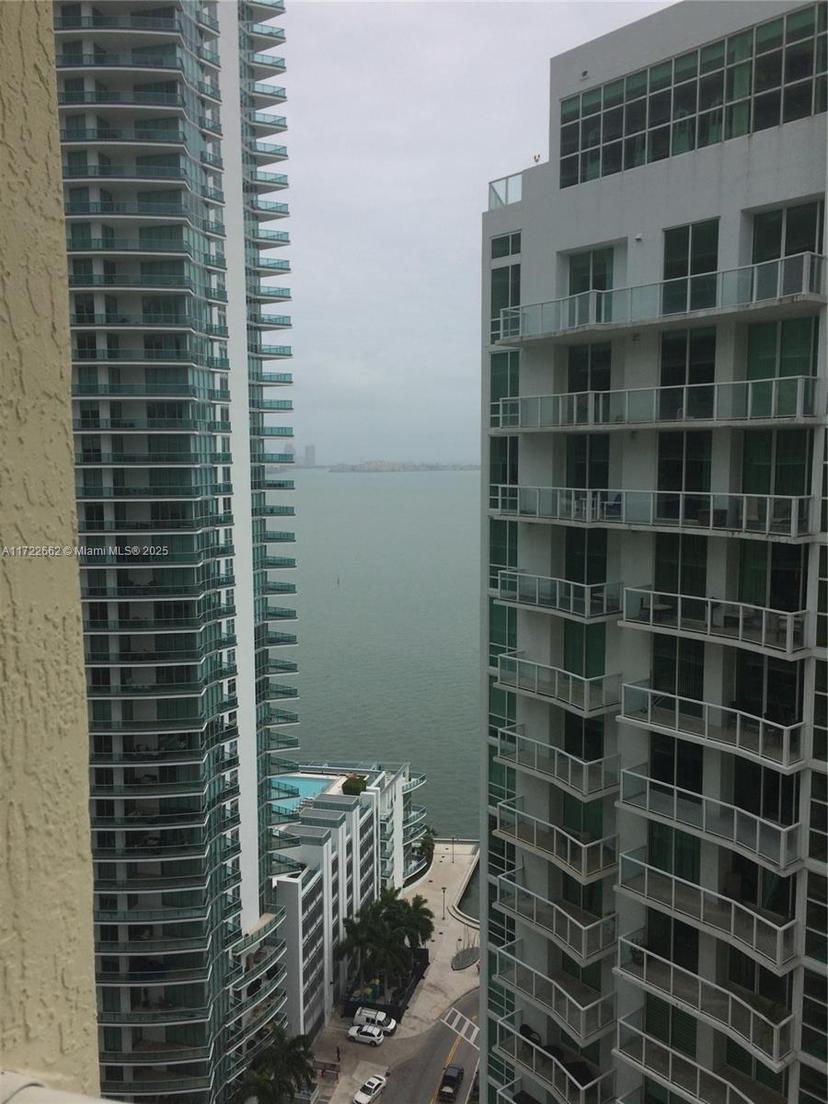 Picture of 170 SE 14Th St # 2408, Miami FL 33131