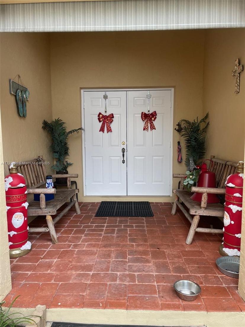 Picture of 21445 SW 89Th Path, Cutler Bay FL 33189