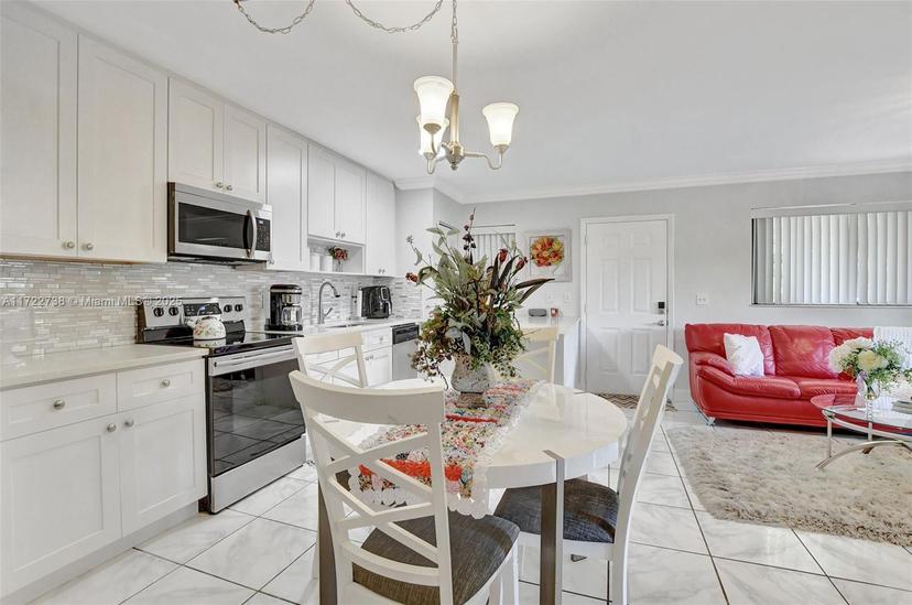 Picture of 588 Trace Cir # 211, Deerfield Beach FL 33441