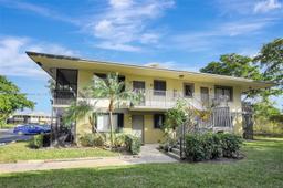 Picture of 588 Trace Cir # 211, Deerfield Beach, FL 33441