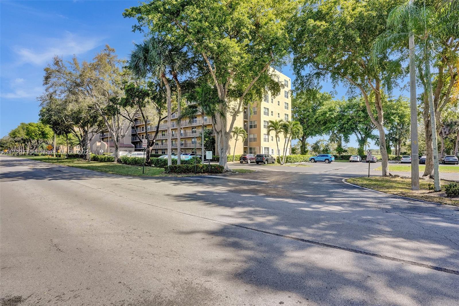 Picture of 4570 NW 18Th Ave # 202, Deerfield Beach, FL 33064