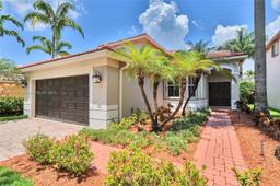 Picture of 1632 NE Winterberry Ln, Weston, FL 33327