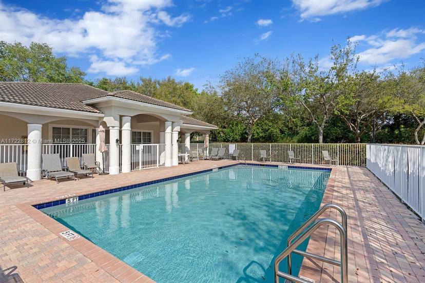 Picture of 6421 Bella Cir # 303, Boynton Beach FL 33437