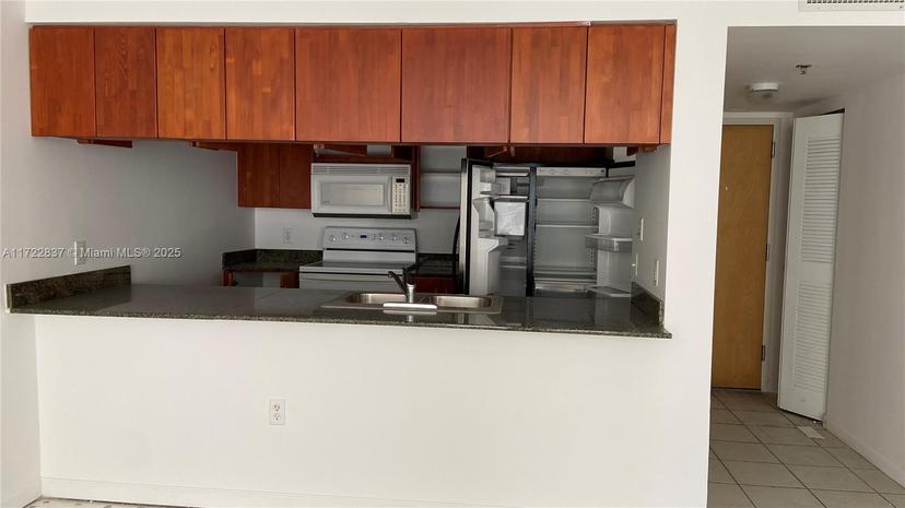 Picture of 1200 Brickell Bay Dr # 2007, Miami FL 33131