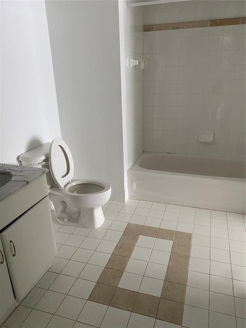 Picture of 1200 Brickell Bay Dr # 2007, Miami FL 33131