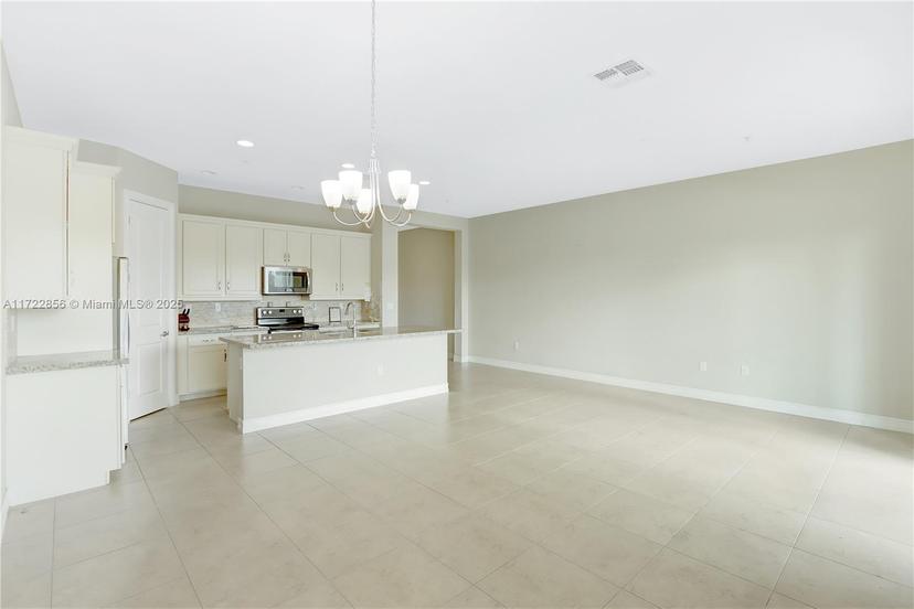 Picture of 1601 SW 113Th Ave # 1601, Pembroke Pines FL 33025