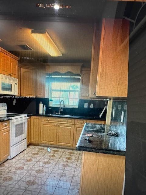 Picture of 18611 NW 28Th Pl, Miami Gardens FL 33056