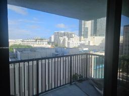 Picture of 1800 Collins Ave # 8B, Miami Beach, FL 33139