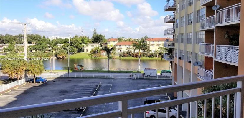 Picture of 2025 NE 164Th St # 414, North Miami Beach FL 33162