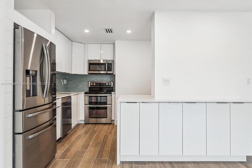 Picture of 301 SW Sunrise Dr, Key Biscayne FL 33149