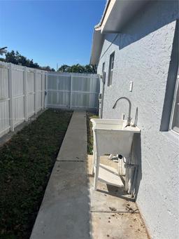 Picture of 25265 SW 124Th Pl, Homestead, FL 33032