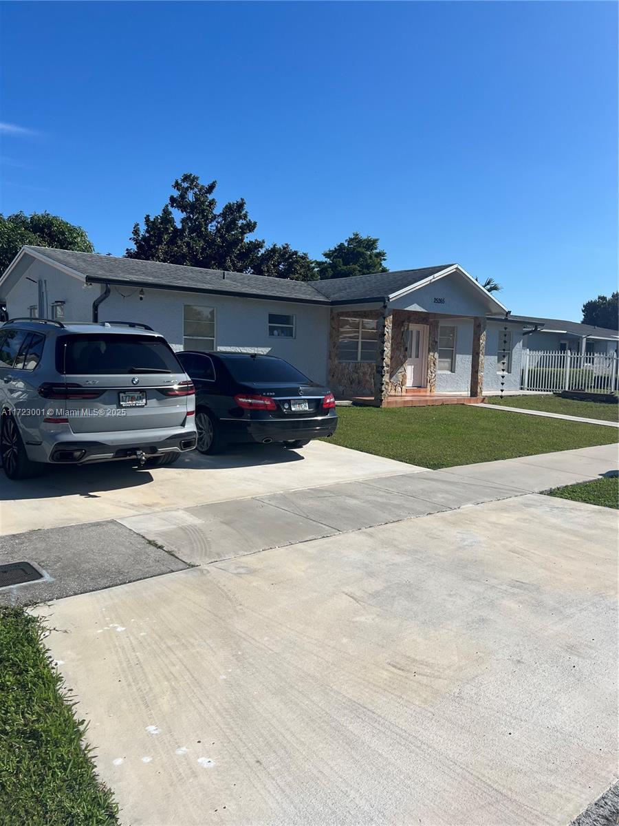 Picture of 25265 SW 124Th Pl, Homestead, FL 33032