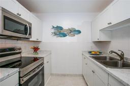 Picture of 900 Atlantic Shores Blvd # 109, Hallandale Beach, FL 33009