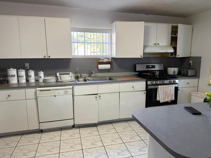 Picture of 1881 SW 37Th Ave, Miami FL 33145