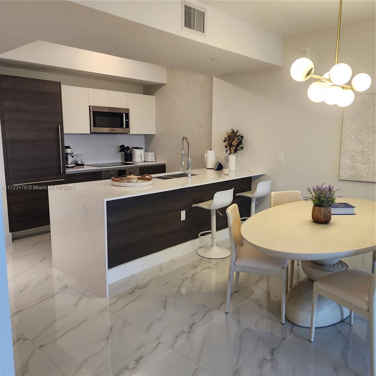 Picture of 301 Altara Ave # 629, Coral Gables, FL 33146