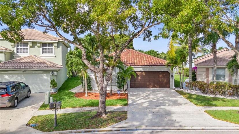 Picture of 1210 Oakwater Dr, Royal Palm Beach FL 33411
