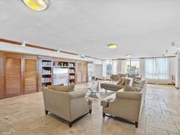 Picture of 1625 Kennedy Cswy # A, North Bay Village, FL 33141