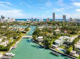 Picture of 6500 N Bay Rd, Miami Beach, FL 33141