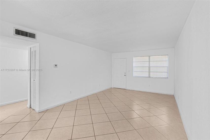 Picture of 1350 NE 119Th St # 135007, Miami FL 33161