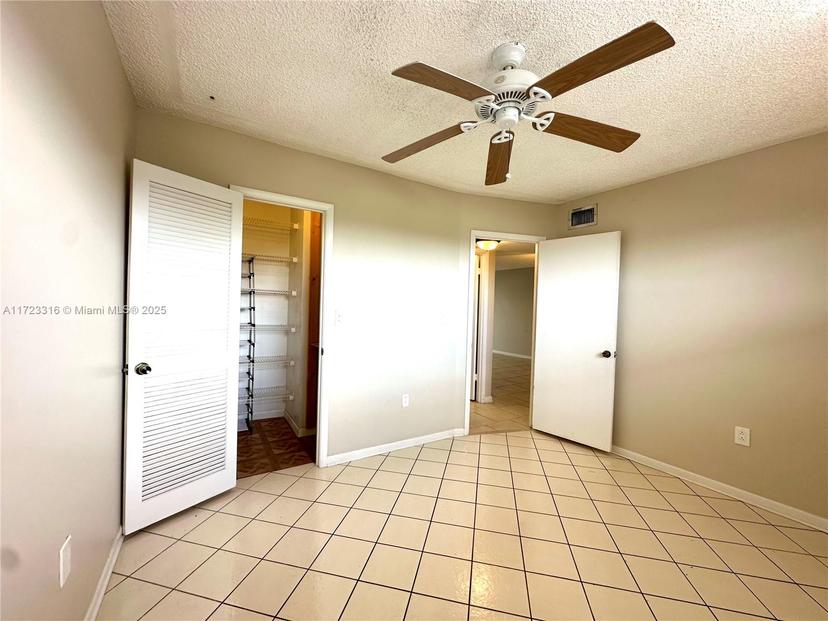 Picture of 8500 Sunrise Lakes Blvd # 303, Sunrise FL 33322