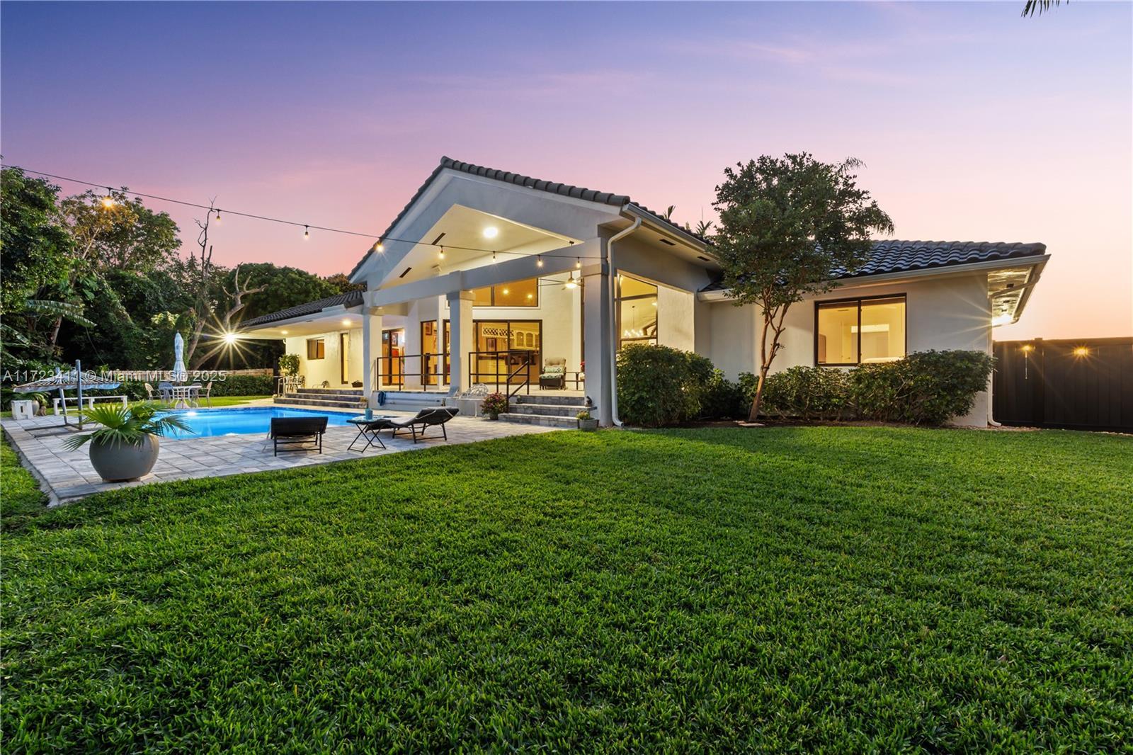 Picture of 16259 SW 78 Ave, Palmetto Bay, FL 33157