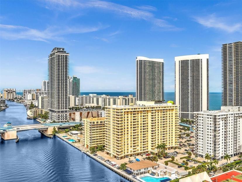 Picture of 1833 S Ocean Dr # 1808, Hallandale Beach FL 33009