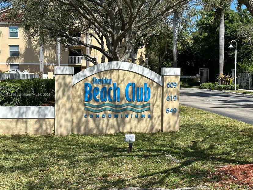 Picture of 609 E Sheridan St # 105, Dania Beach FL 33004