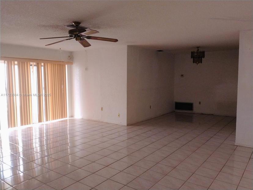 Picture of 8560 Southampton Dr, Miramar FL 33025