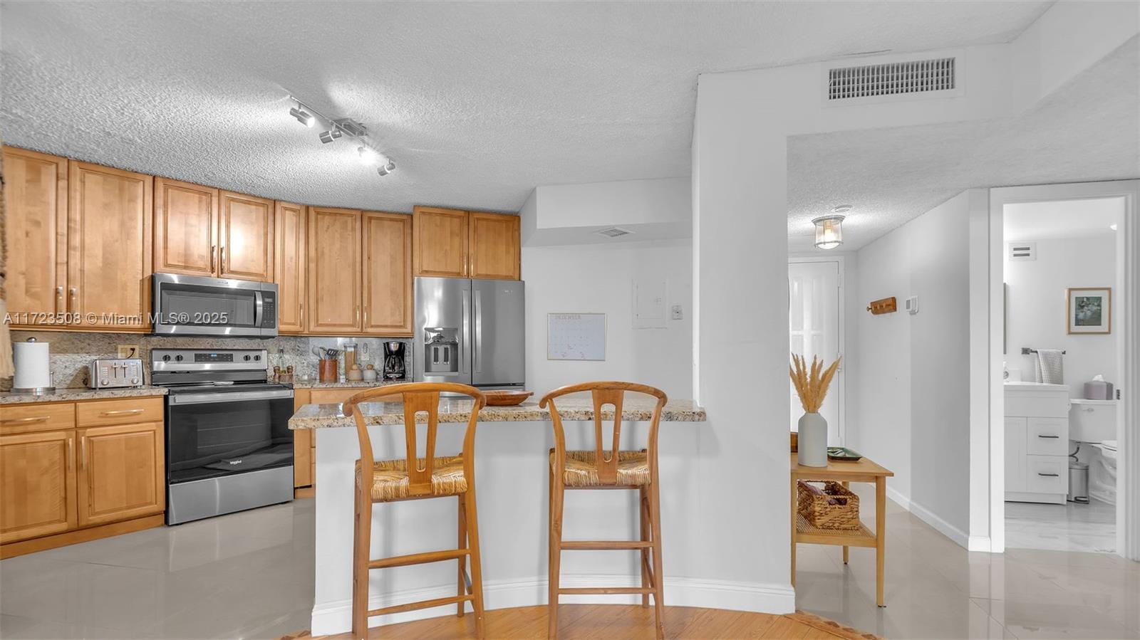 Picture of 200 Leslie Dr # 511, Hallandale Beach, FL 33009