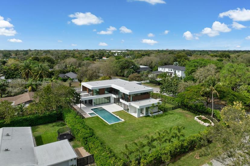 Picture of 6920 SW 124Th St, Pinecrest FL 33156