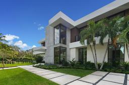 Picture of 6920 SW 124Th St, Pinecrest, FL 33156