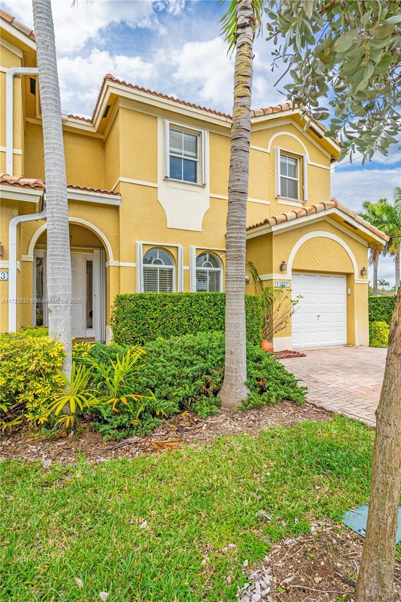 Picture of 13727 SW 116Th Ln # 0, Miami FL 33186
