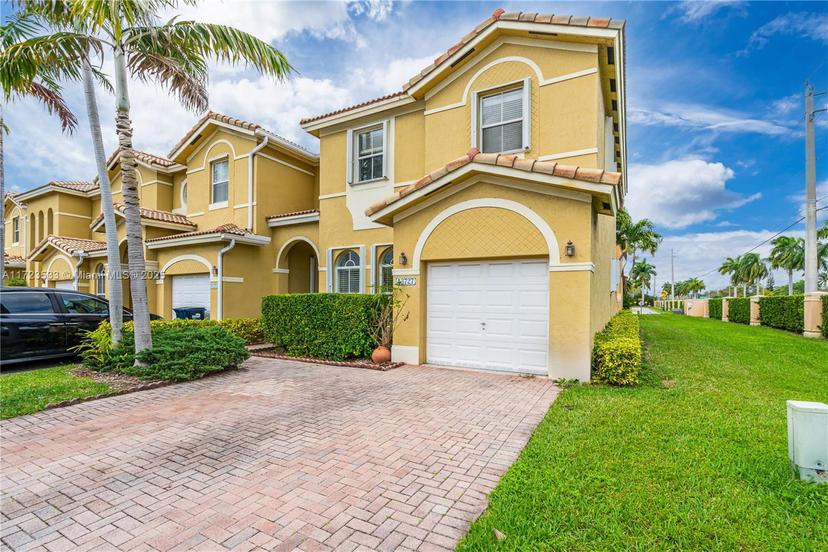 Picture of 13727 SW 116Th Ln # 0, Miami FL 33186