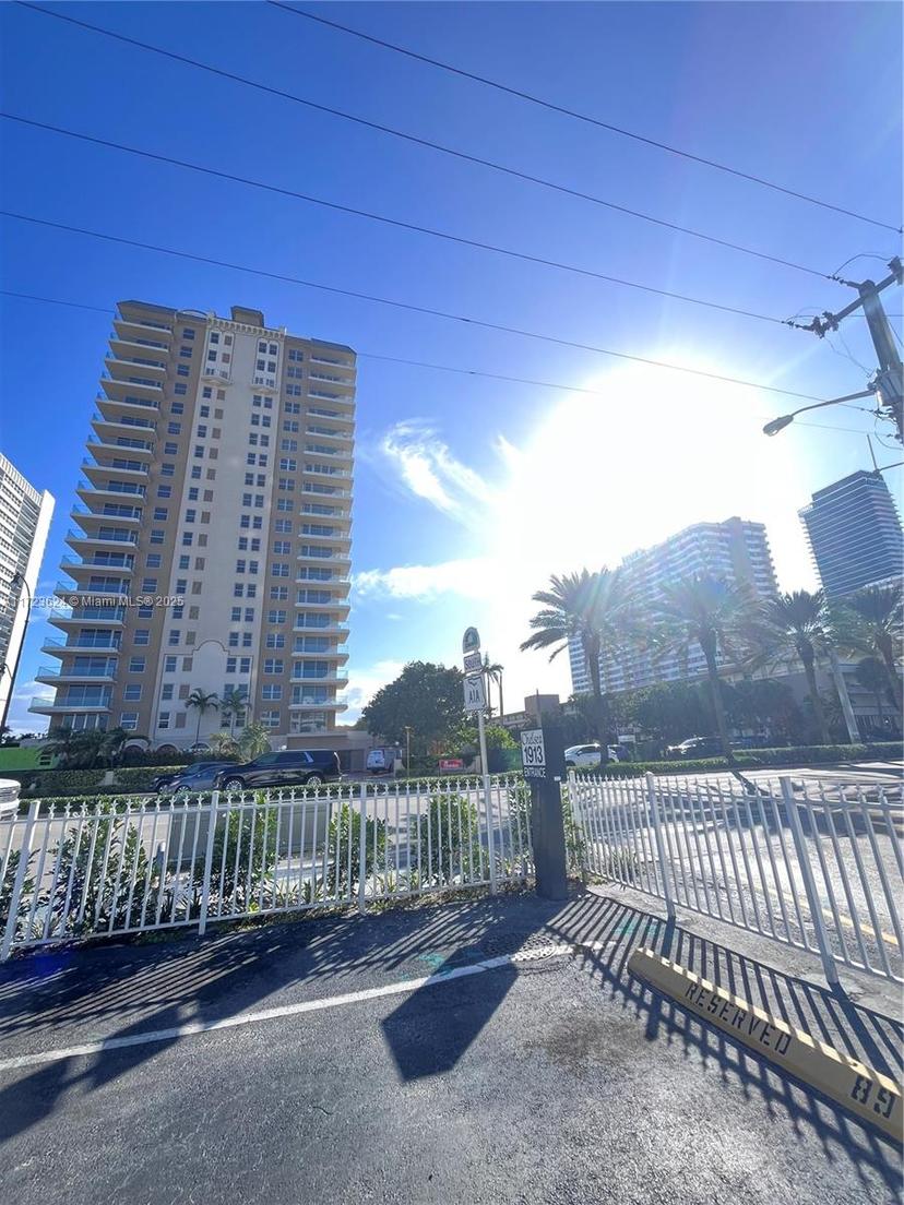 Picture of 1913 S Ocean Dr # 302, Hallandale Beach FL 33009