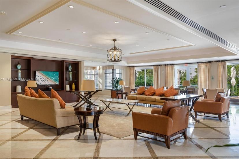 Picture of 20000 E Country Club Dr # 206, Aventura FL 33180