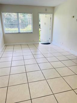 Picture of 1420 Atlantic Shores Blvd # 130, Hallandale Beach, FL 33009