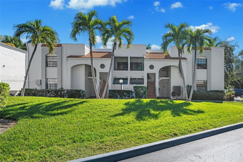 Picture of 3545 Magellan Cir # 5, Aventura FL 33180