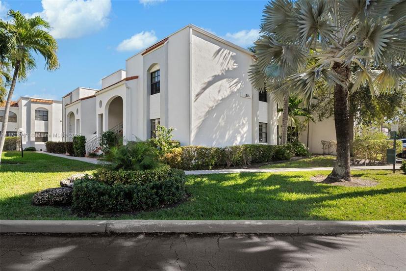 Picture of 3545 Magellan Cir # 5, Aventura FL 33180