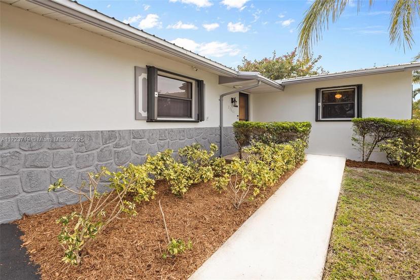 Picture of 27661 SW 162Nd Ct, Homestead FL 33031