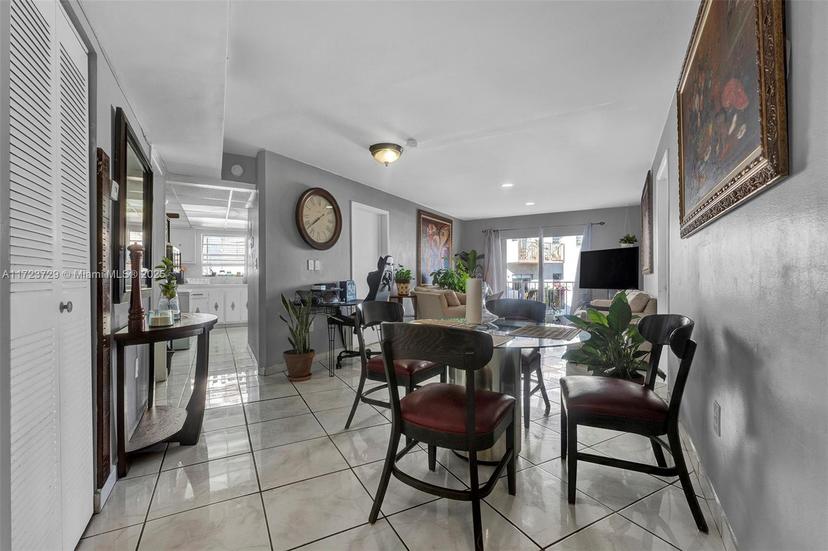 Picture of 7125 Bonita Dr # 306, Miami Beach FL 33141