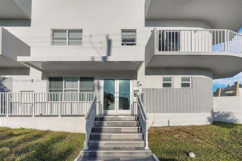 Picture of 7125 Bonita Dr # 306, Miami Beach FL 33141