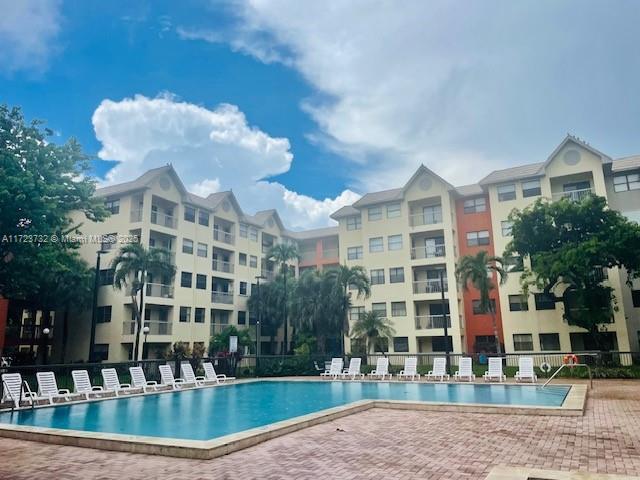 Picture of 8290 Lake Dr # 235, Doral FL 33166