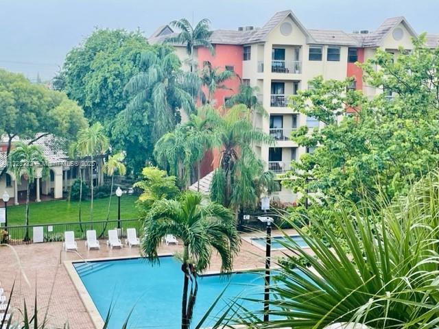 Picture of 8290 Lake Dr # 235, Doral, FL 33166