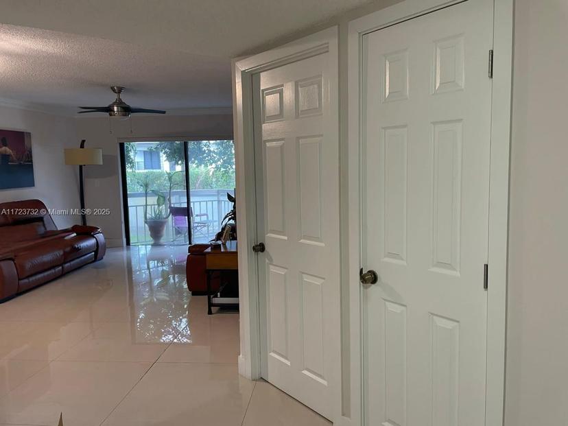 Picture of 8290 Lake Dr # 235, Doral FL 33166