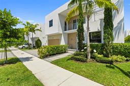 Picture of 7457 NW 101St Ave, Doral, FL 33178