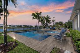 Picture of 9369 Crestview Cir, Palm Beach Gardens, FL 33412