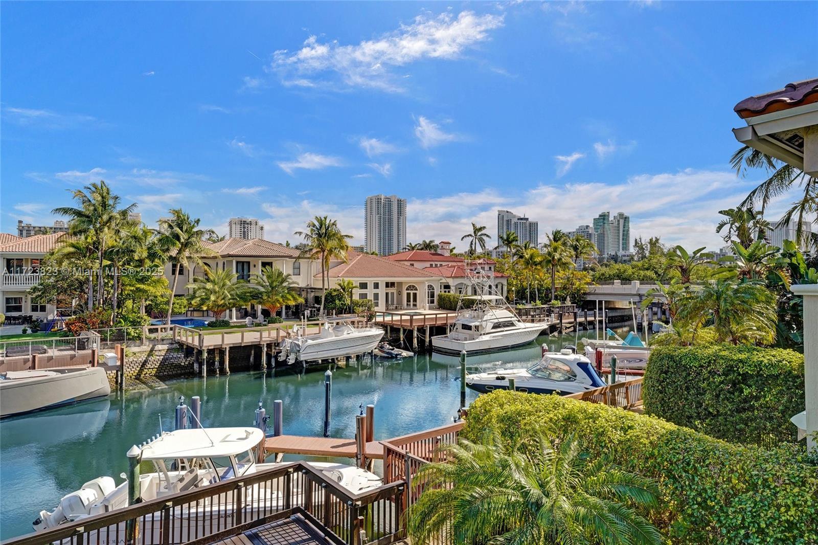 Picture of 1375 E Harbor Vw E, Hollywood, FL 33019