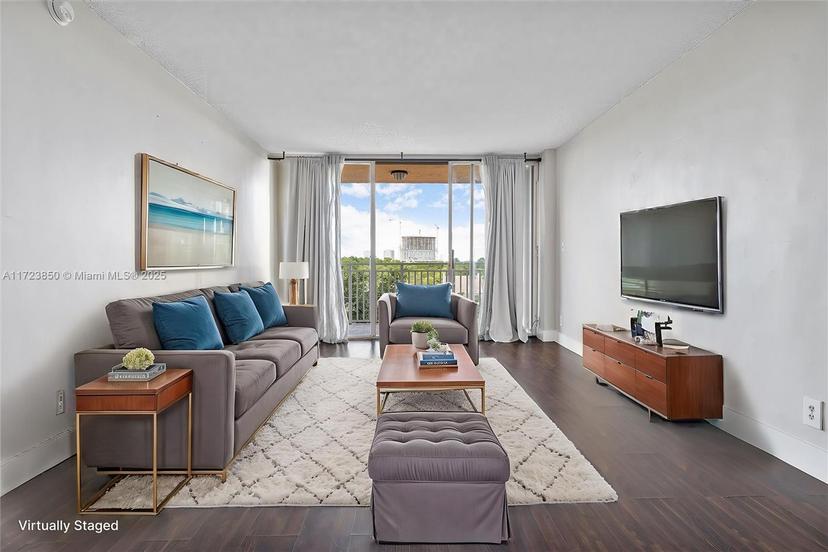 Picture of 2450 NE 135Th St # 406, North Miami FL 33181