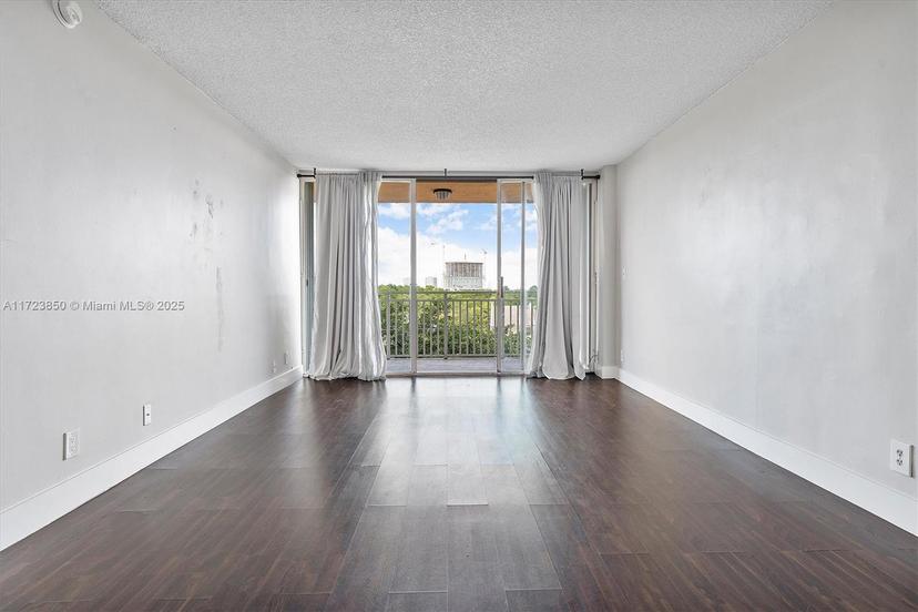 Picture of 2450 NE 135Th St # 406, North Miami FL 33181